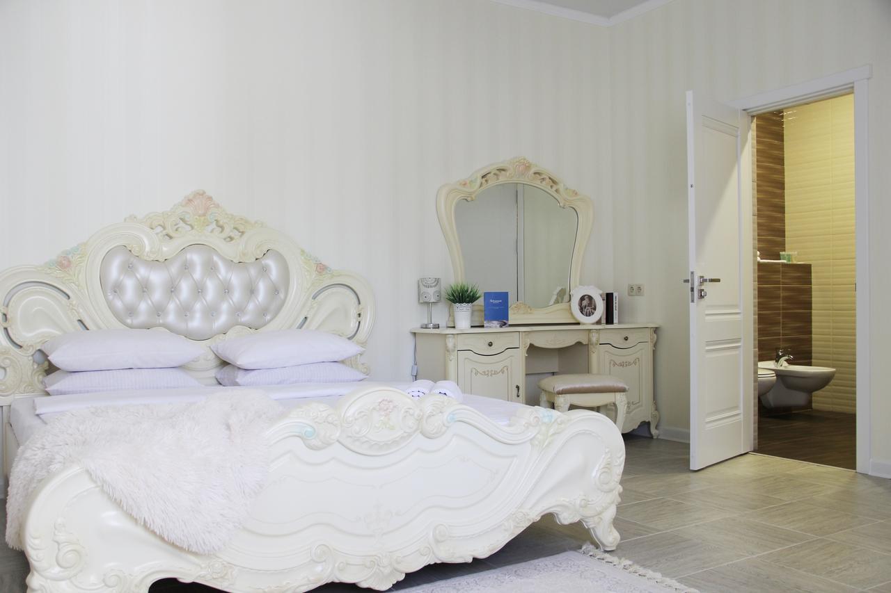 ברסט Lebediny Guest House מראה חיצוני תמונה