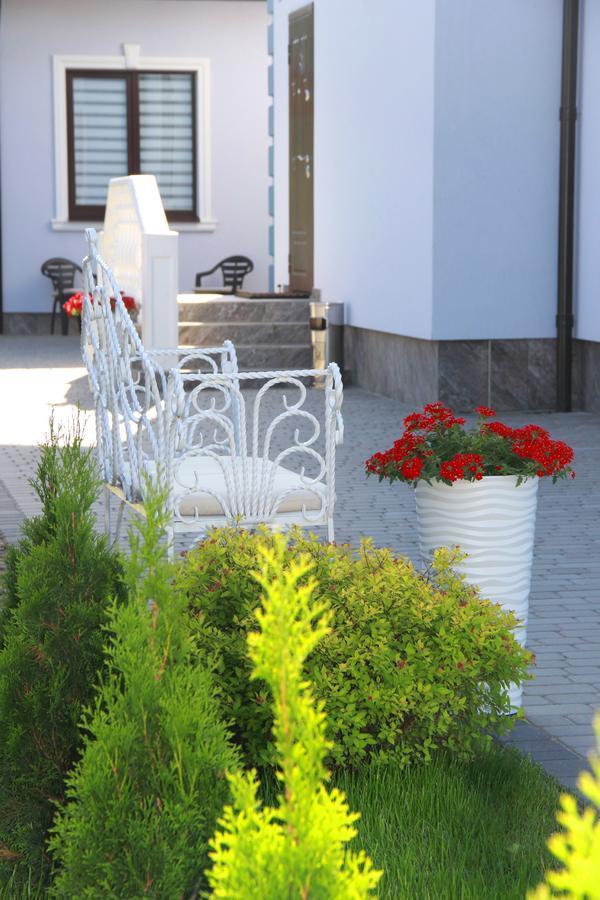 ברסט Lebediny Guest House מראה חיצוני תמונה